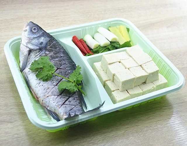 半成品料理盒裝包裝機(jī):食品生產(chǎn)的革新利器