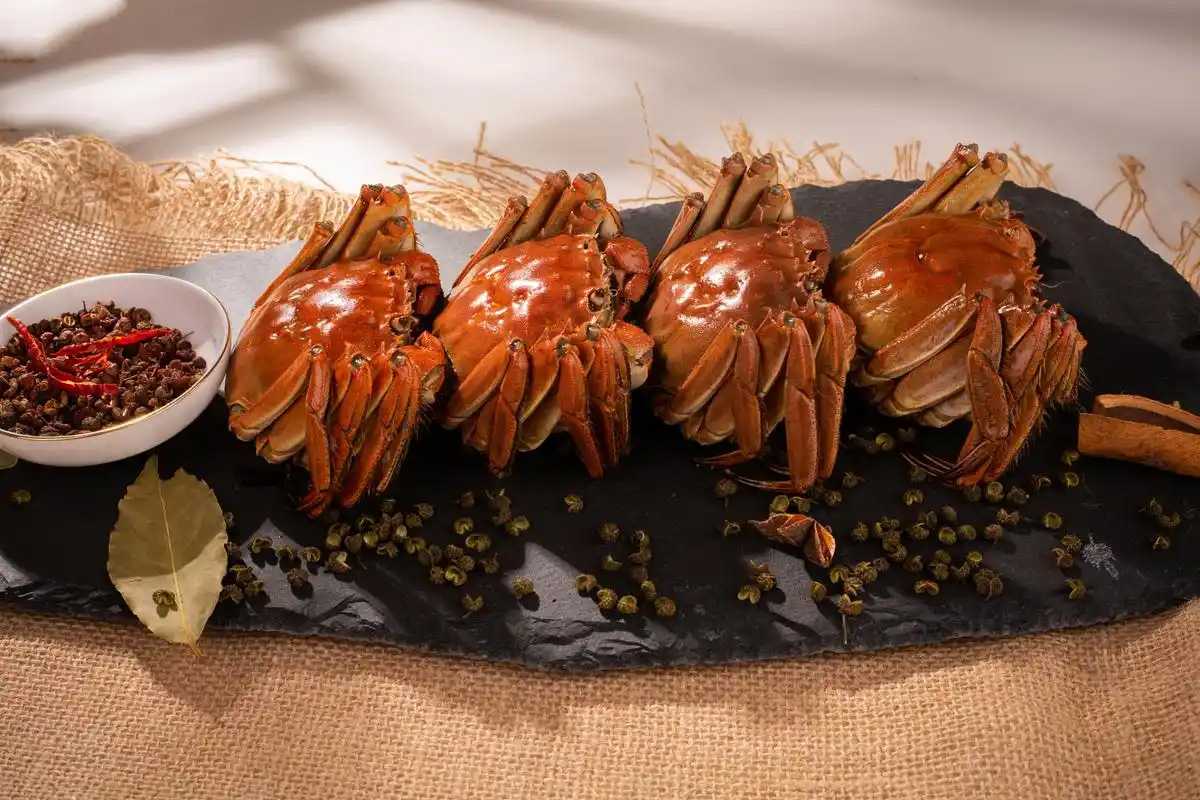 醉蟹日銷(xiāo)破萬(wàn)盒？智能包裝機(jī)如何讓非遺美食逆襲高端生鮮賽道