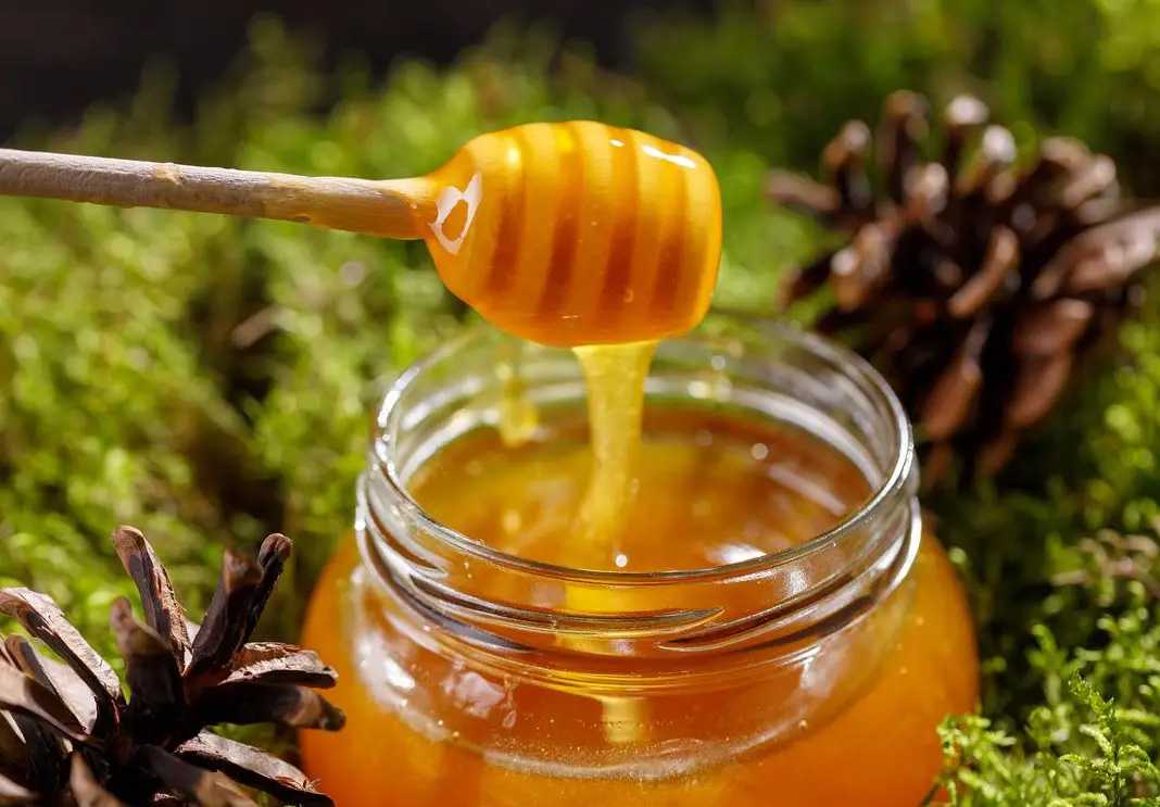 甜蜜革新,智造每一勺的優(yōu)雅:呂工機(jī)械編帶式勺裝包裝機(jī),讓傳統(tǒng)美味煥發(fā)時(shí)尚活力